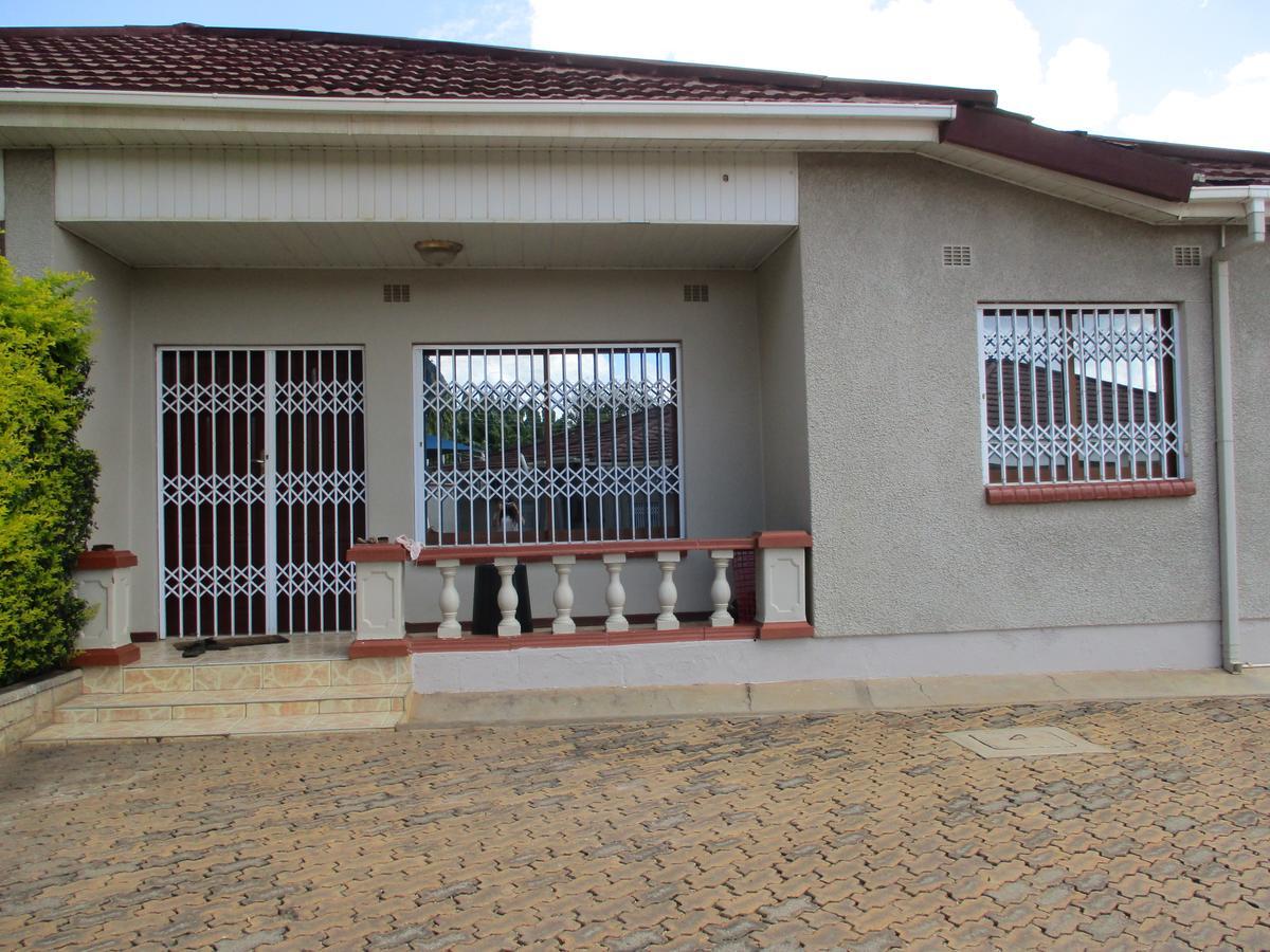 Avon Apartments Lilongüe Exterior foto